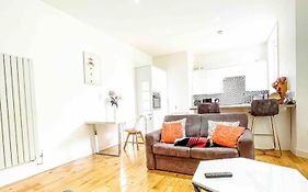 London 2 Bed Apartment